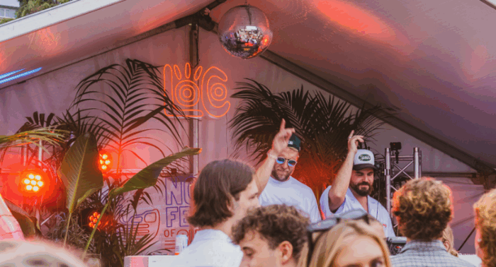 Loco Mondays @ The Beach Bar